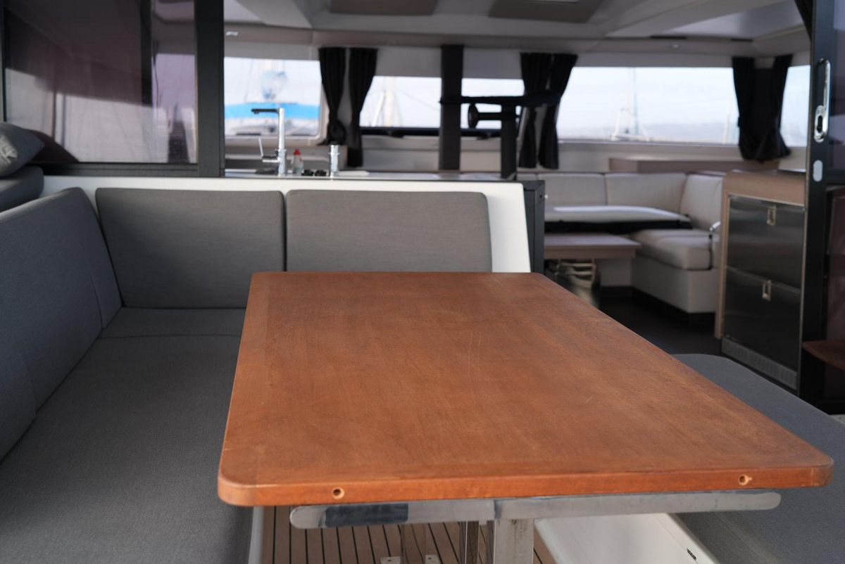 2022 Fountaine Pajot 45 