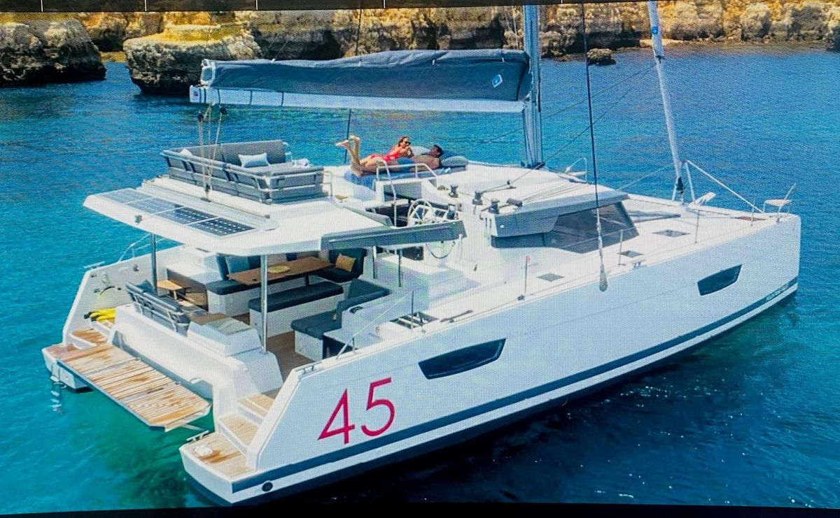 2022 Fountaine Pajot 45 