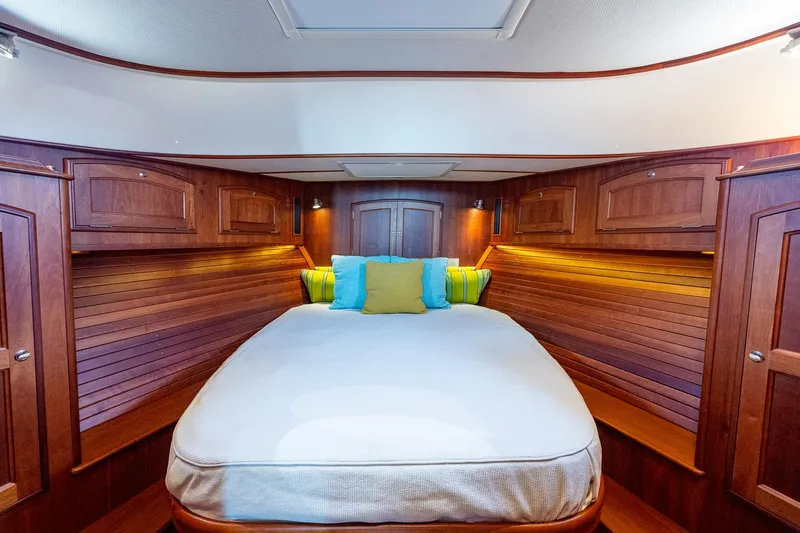 Mchappy III Yacht Photos Pics 