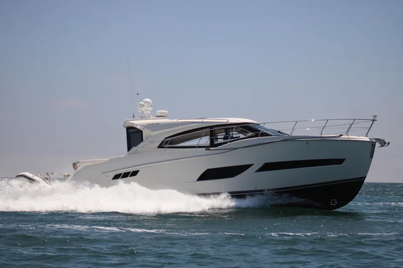 Skywalker Yacht Photos Pics 2018 Carver C43 Coupe yacht cruising on open water.