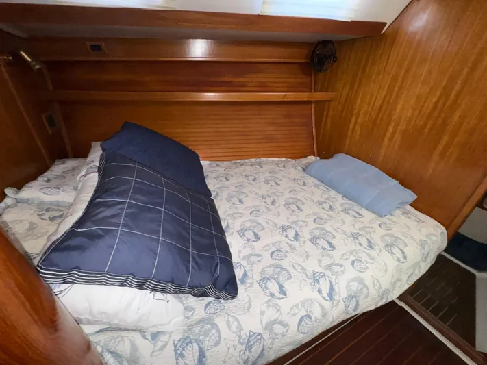 Hms Fox Yacht Photos Pics Pullman Berth Forward