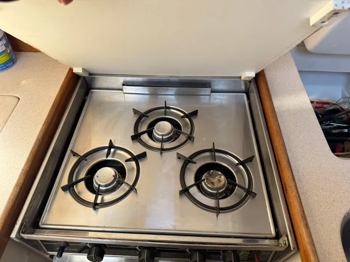 Hms Fox Yacht Photos Pics 3 Burner Propane Stove