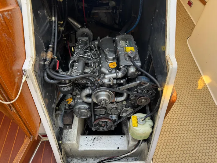 Hms Fox Yacht Photos Pics Yanmar Diesel