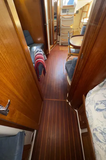 Hms Fox Yacht Photos Pics Salon Floor