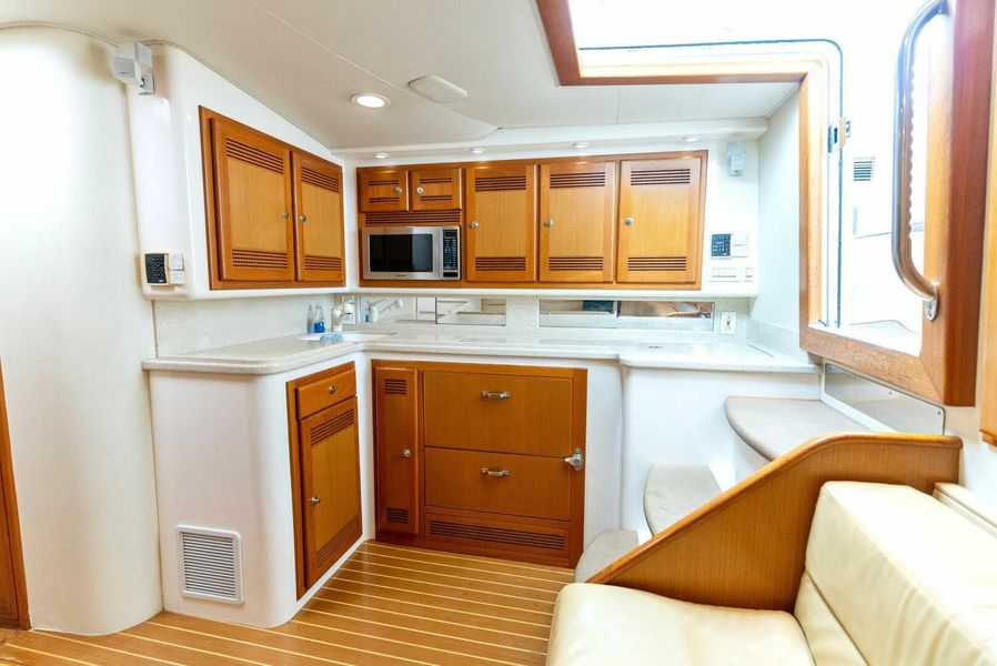 2004 Cabo 45 Express
