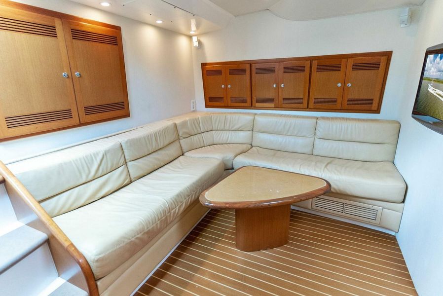 2004 Cabo 45 Express