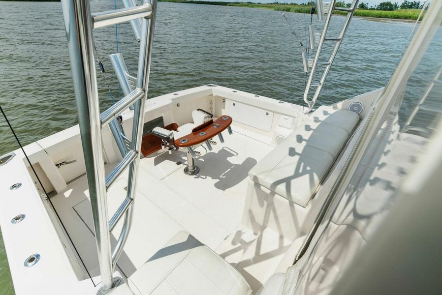 2004 Cabo 45 Express