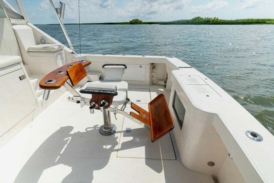 2004 Cabo 45 Express