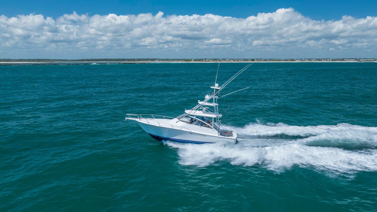 2013 Viking 42 