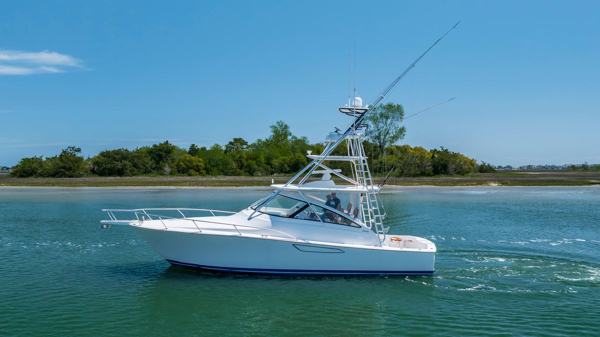 2013 Viking 42 