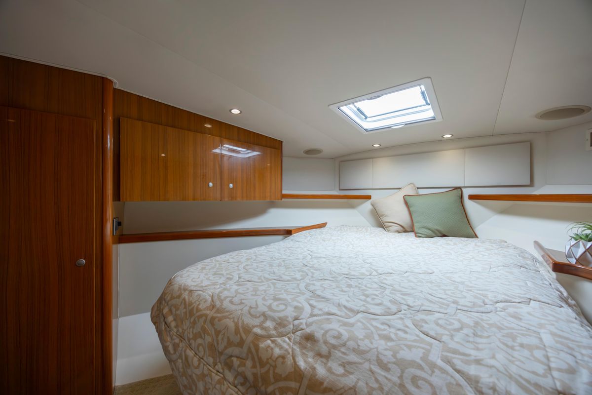 2013 Viking 42 