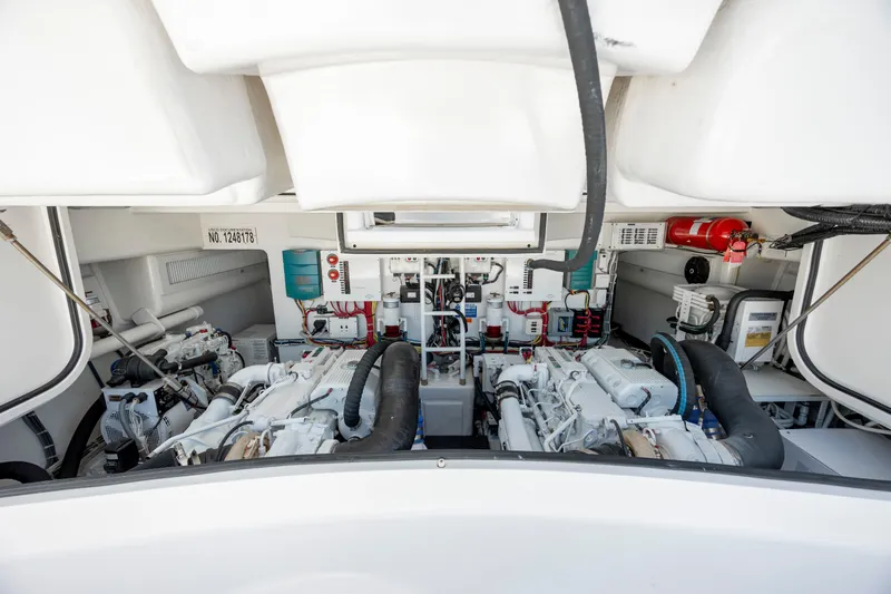 Life Is Good Yacht Photos Pics 