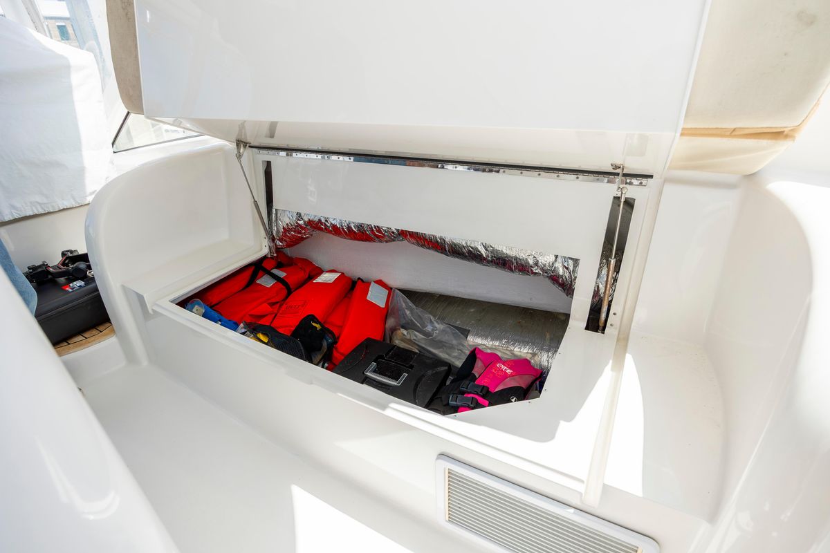 2013 Viking 42 
