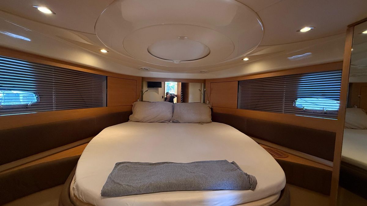 2009 Fairline 52 