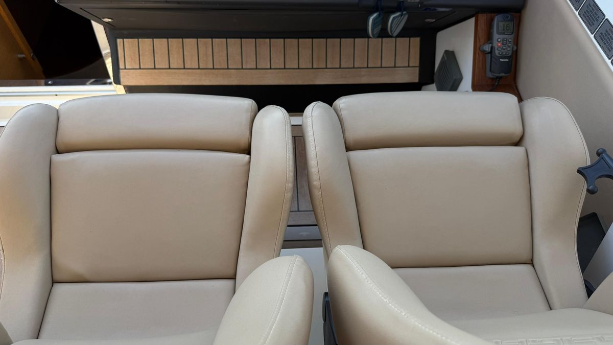 2009 Fairline 52 