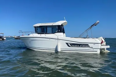 2015 Jeanneau MARLIN MERRY FISHER 695