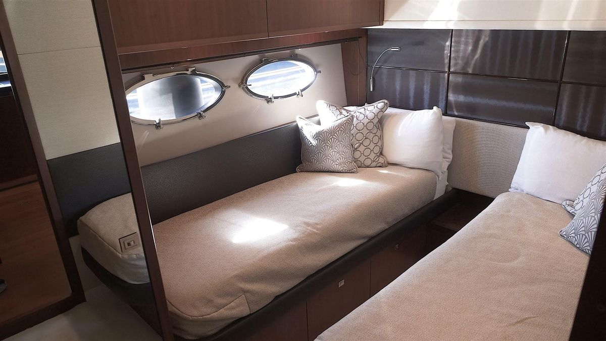 2011 Princess 68 