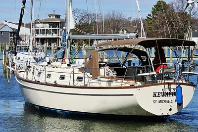 Island Packet 40