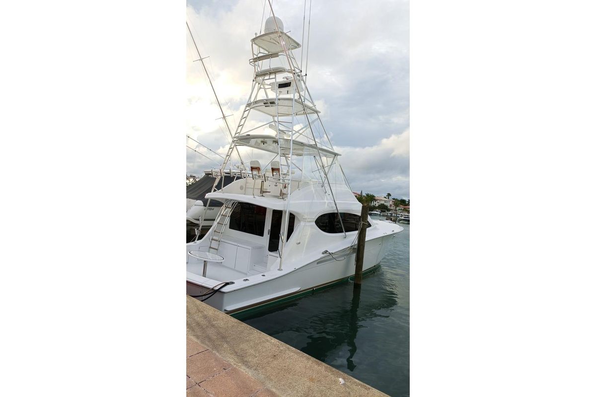 2006 Hatteras 54 