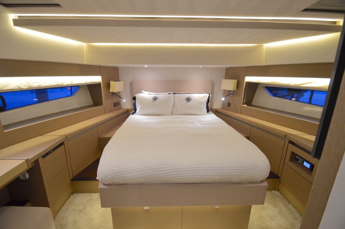 2017 Prestige 63 