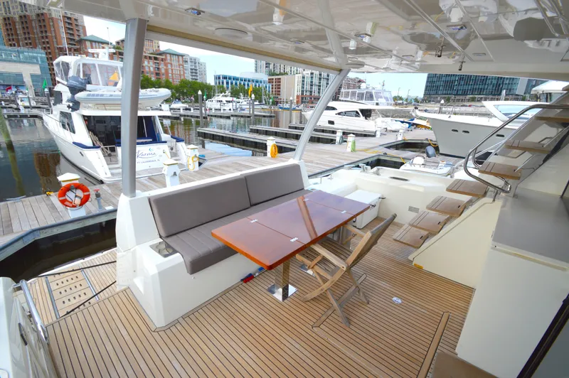 Last Run Yacht Photos Pics 