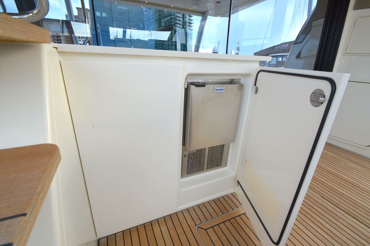 2017 Prestige 63 
