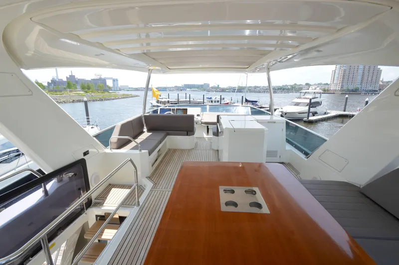 Last Run Yacht Photos Pics 