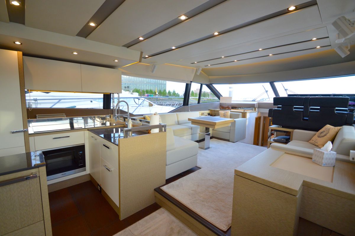 2017 Prestige 63 