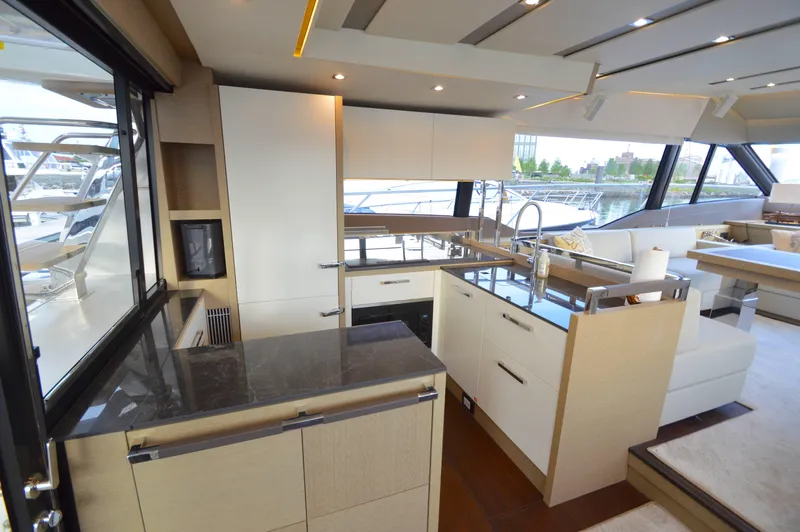 Last Run Yacht Photos Pics 