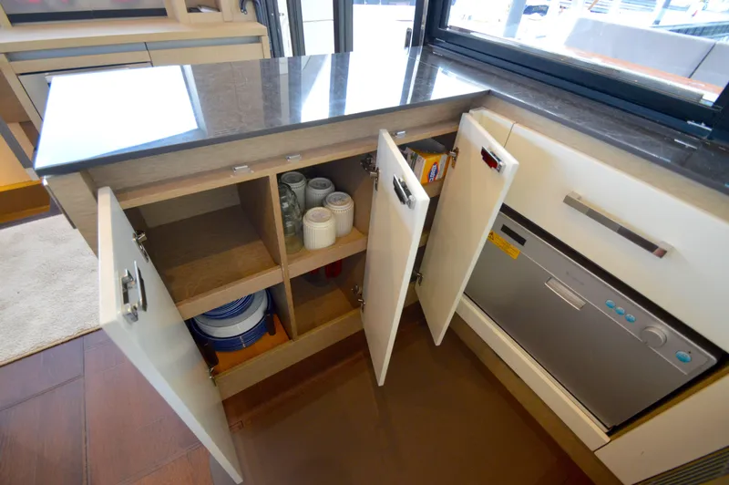 Last Run Yacht Photos Pics 