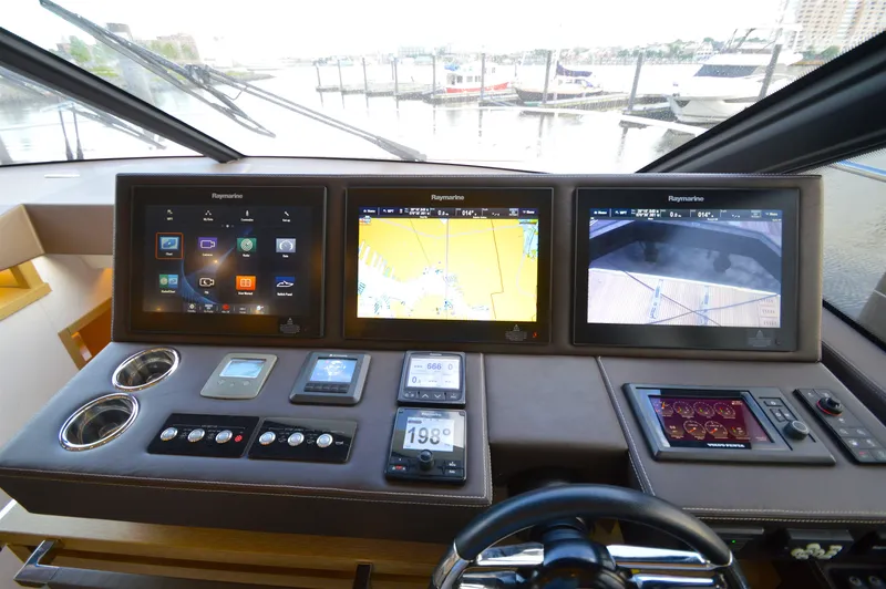 Last Run Yacht Photos Pics 