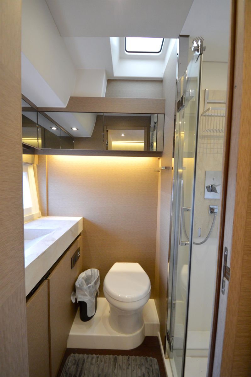 2017 Prestige 63 