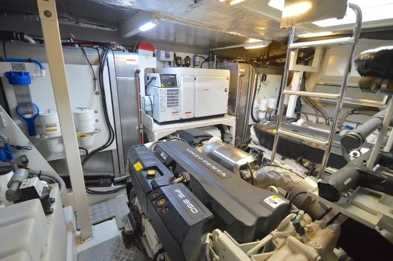 Last Run Yacht Photos Pics 