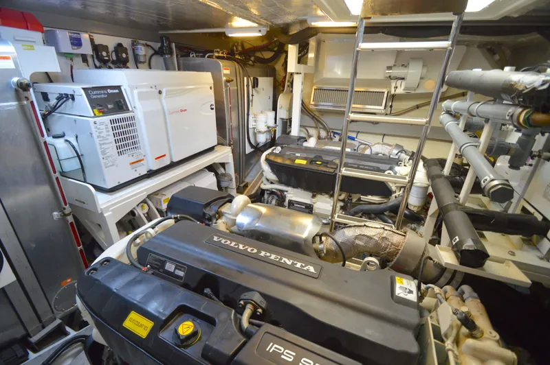 Last Run Yacht Photos Pics 