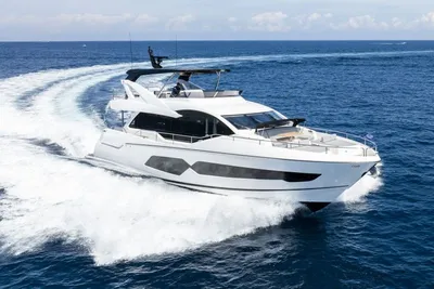 Sunseeker 76 Yacht