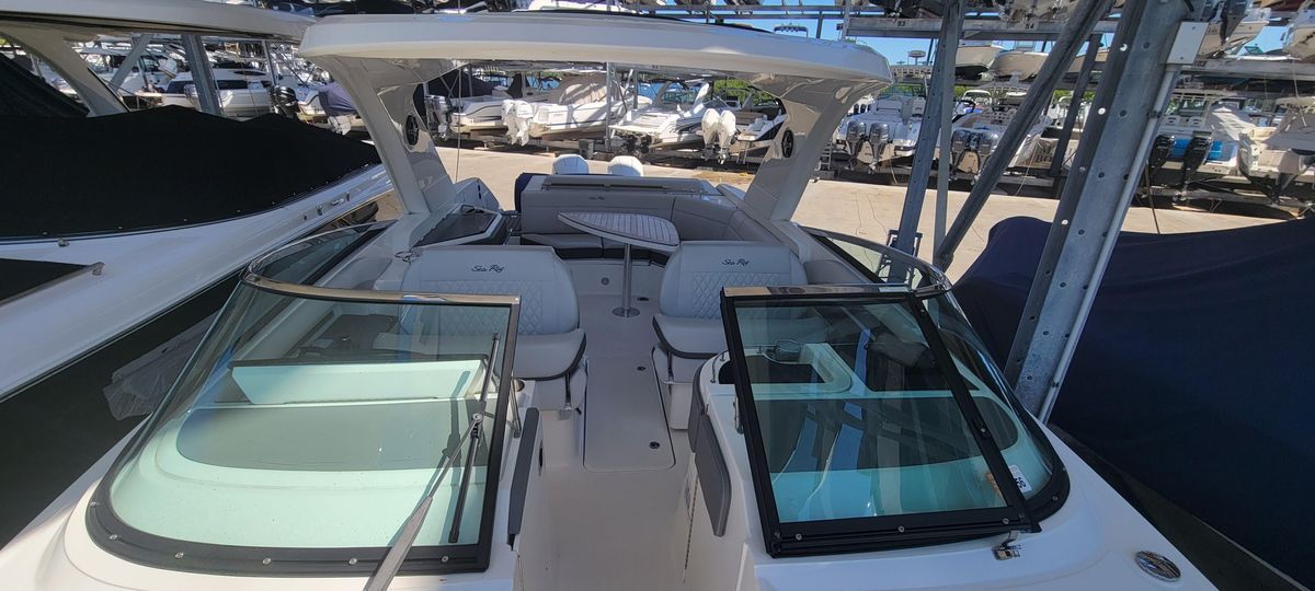 2021 Sea Ray SLX 310 OB