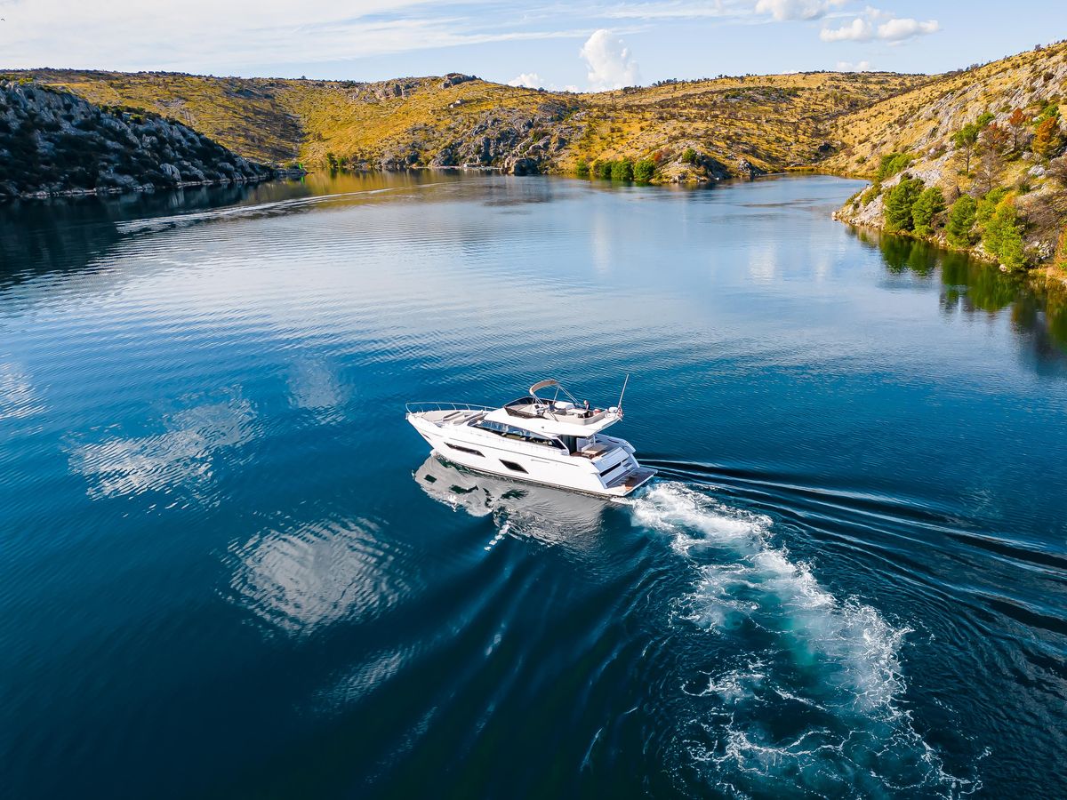 2022 Ferretti Yachts 57 