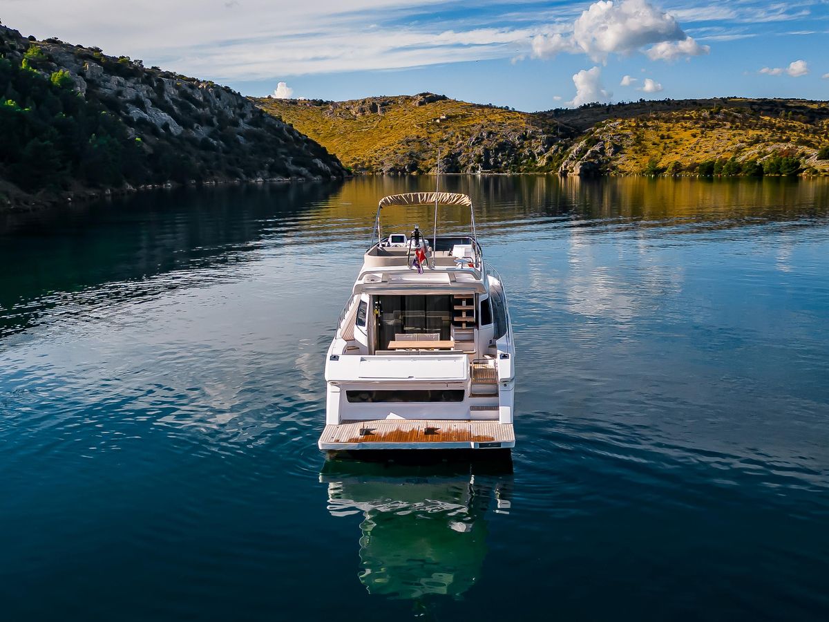 2022 Ferretti Yachts 57 