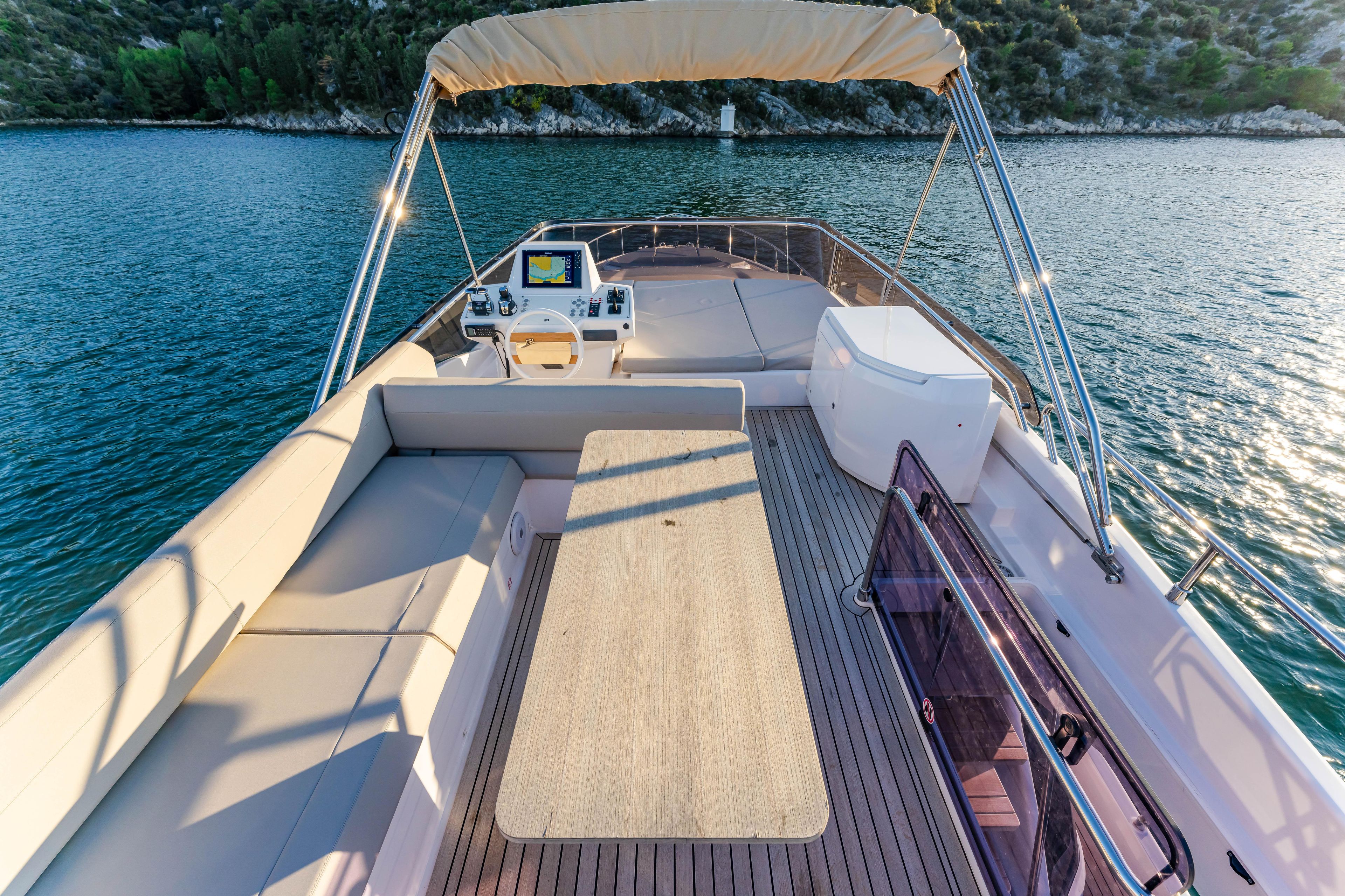 Yacht