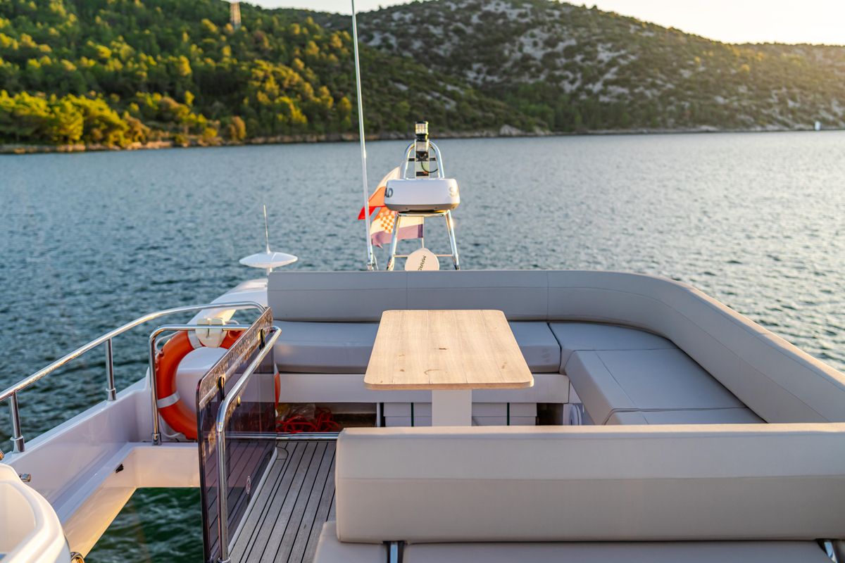 2022 Ferretti Yachts 57 