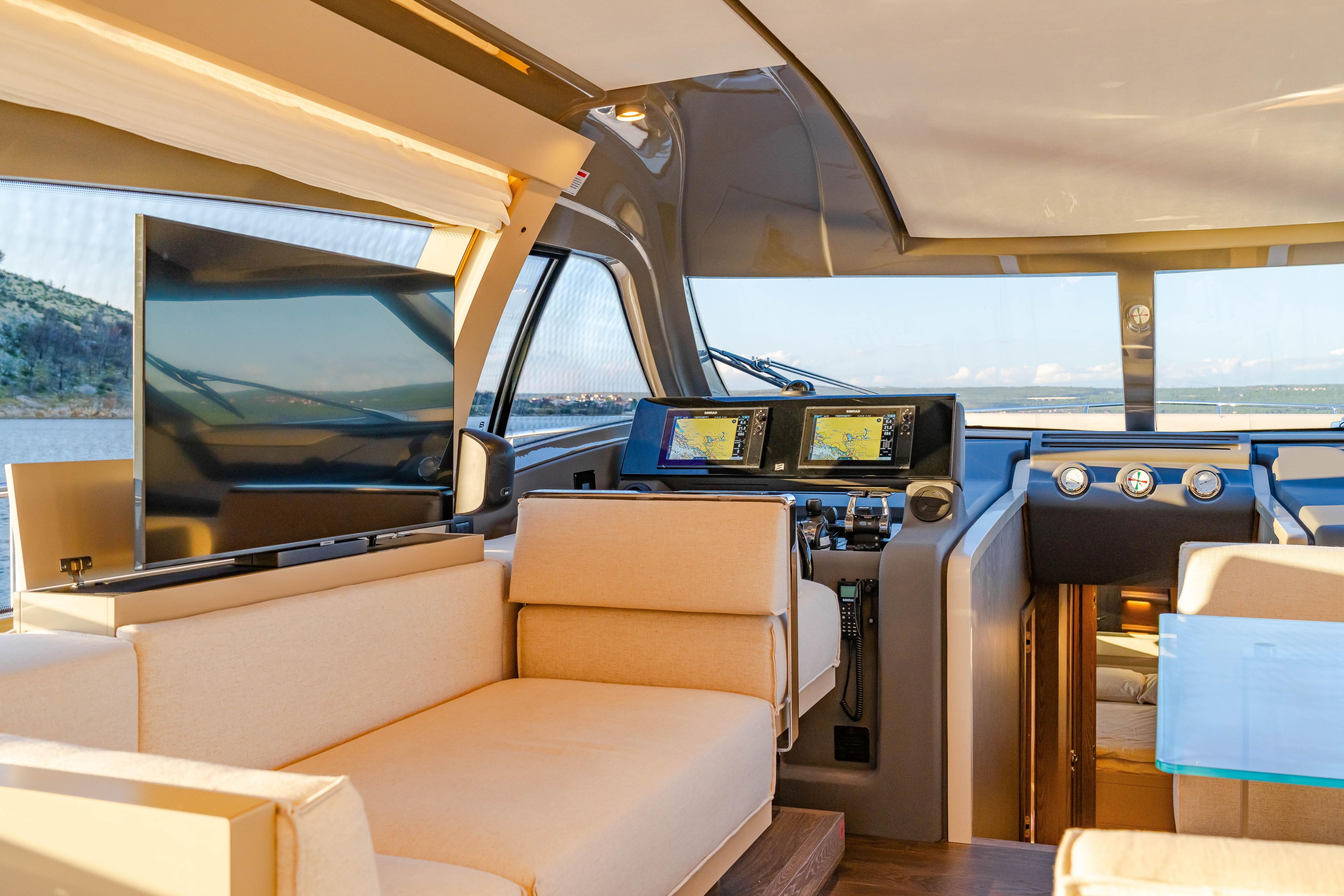2022 Ferretti Yachts 57 