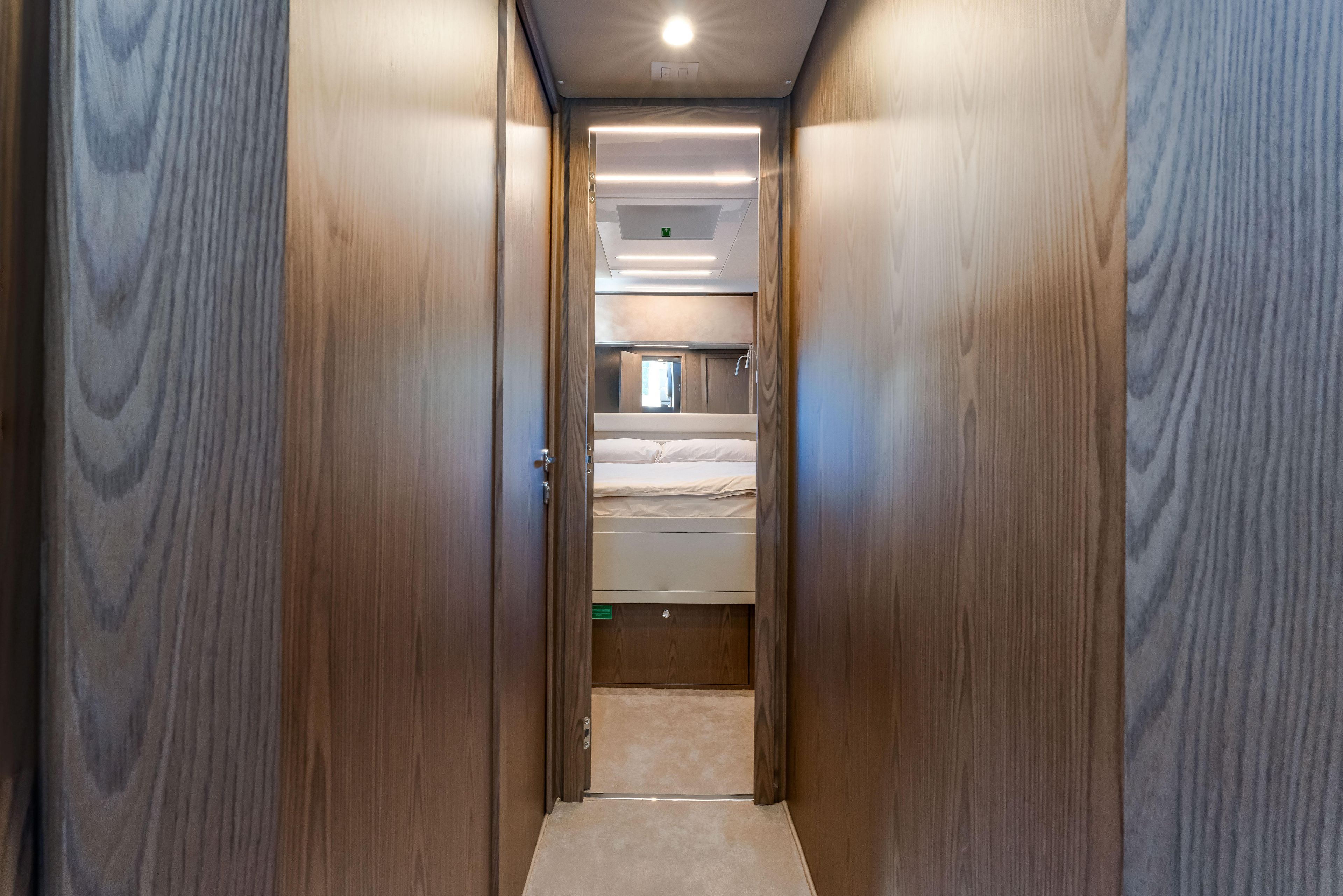 2022 Ferretti Yachts 57 