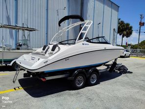 2021 Yamaha Boats AR210