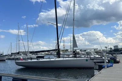Custom HH42 by Judel Vrolijk
