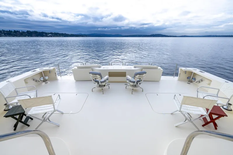 White Lightning Yacht Photos Pics Aft Deck