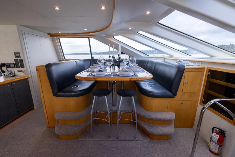 White Lightning Yacht Photos Pics Dining Area