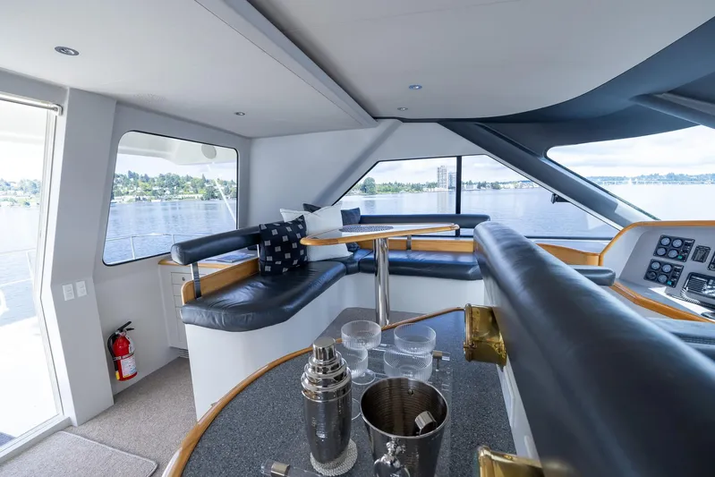 White Lightning Yacht Photos Pics Bridge