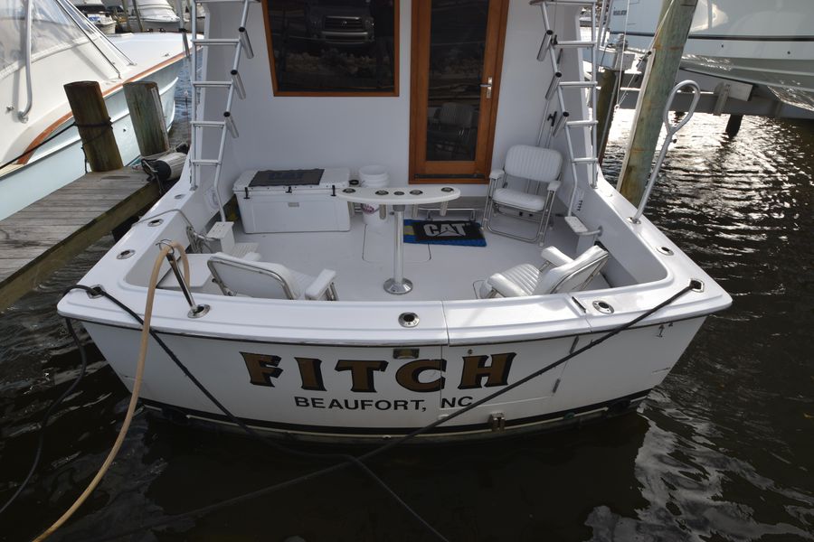 1981 Hatteras 43 Convertible