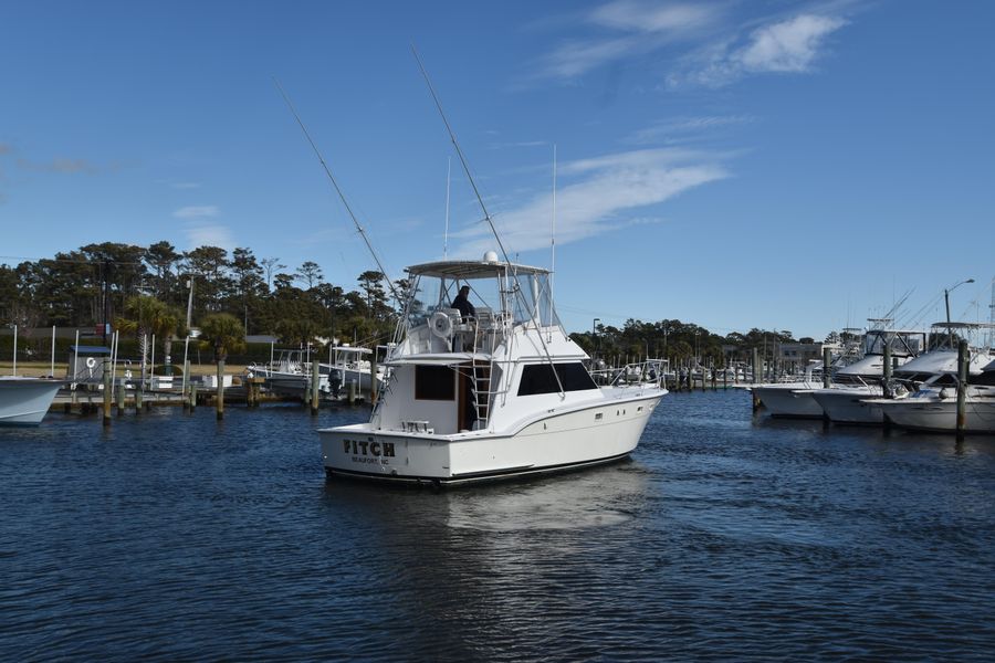 1981 Hatteras 43 Convertible