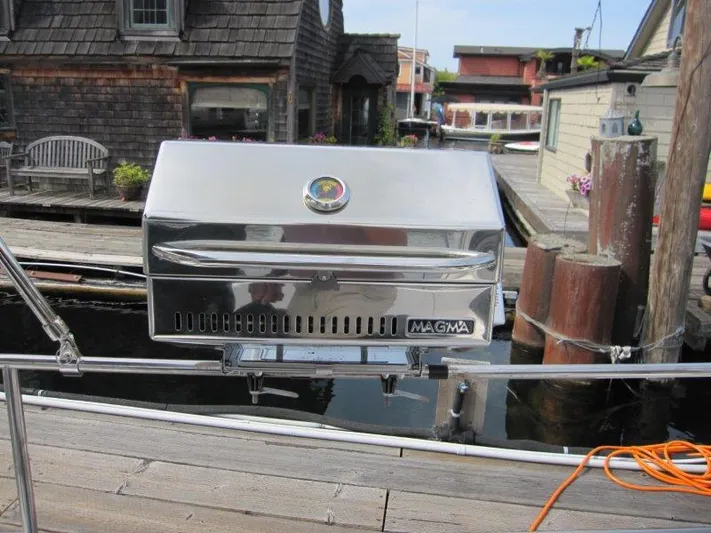 Hurkle Durkle Yacht Photos Pics 